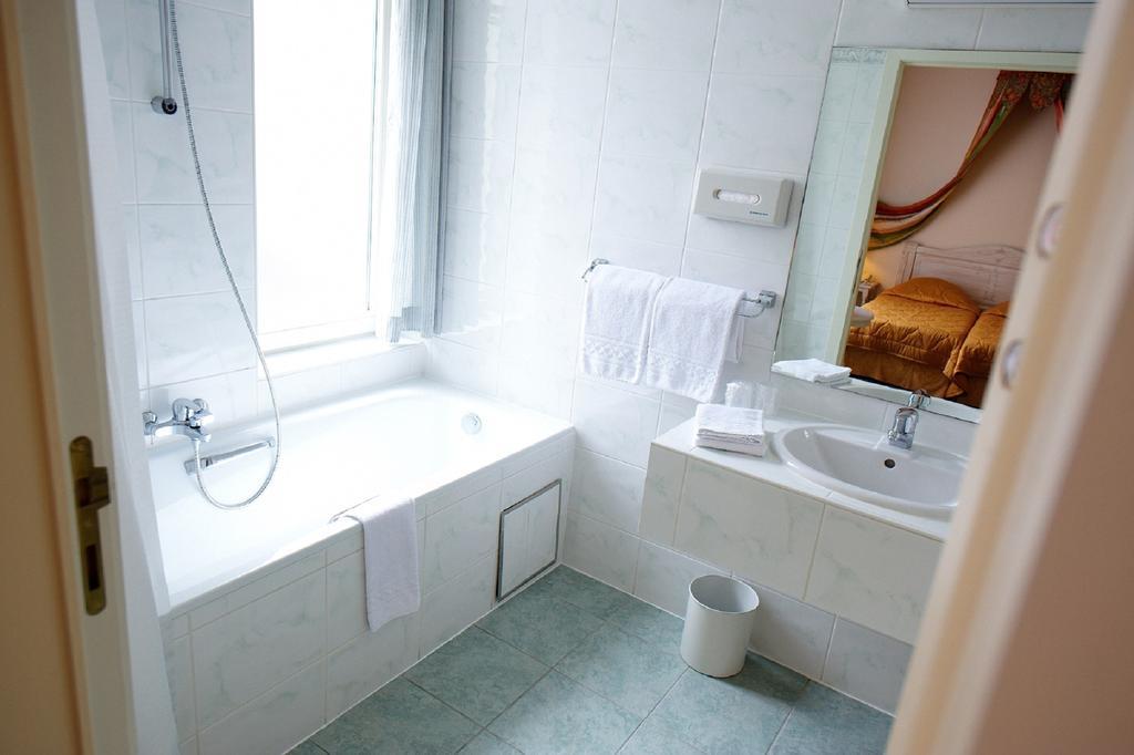 Hotel La Roseraie Wemmel Bilik gambar